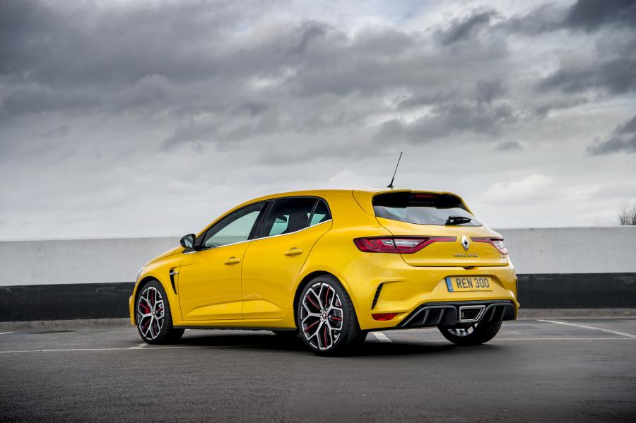  Renault Megane R.S. 300 Trophy 2019 года  (UK) (фото 24 из 40)